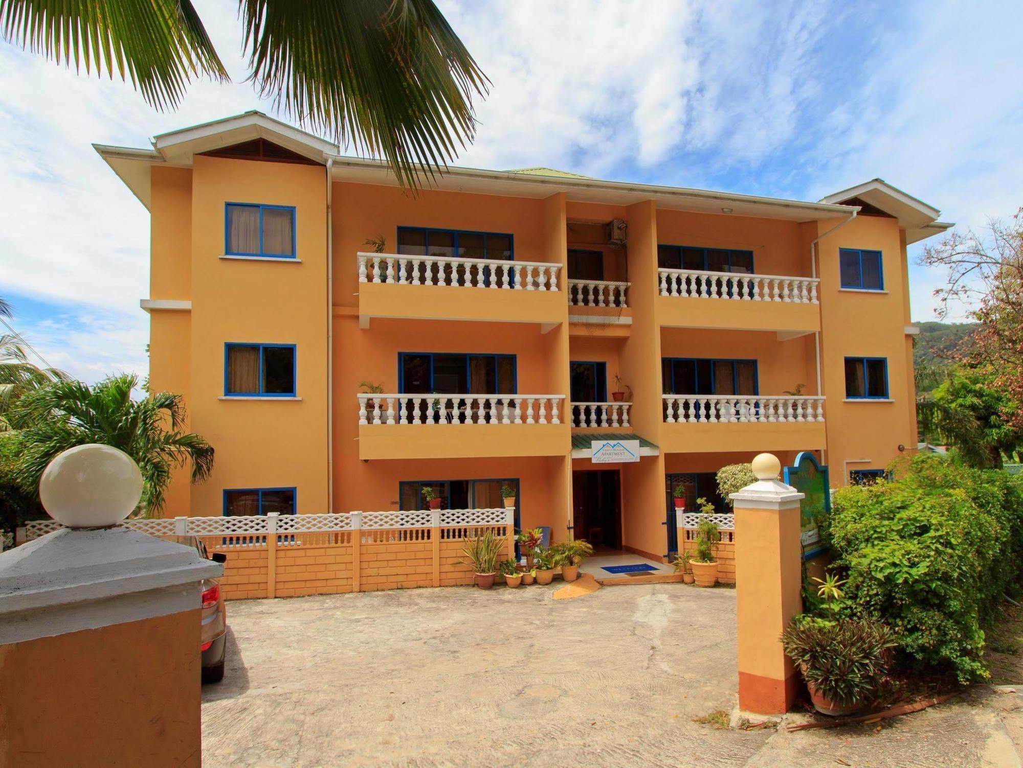 Vicky'S Holiday Apartment Beau Vallon  Exteriör bild